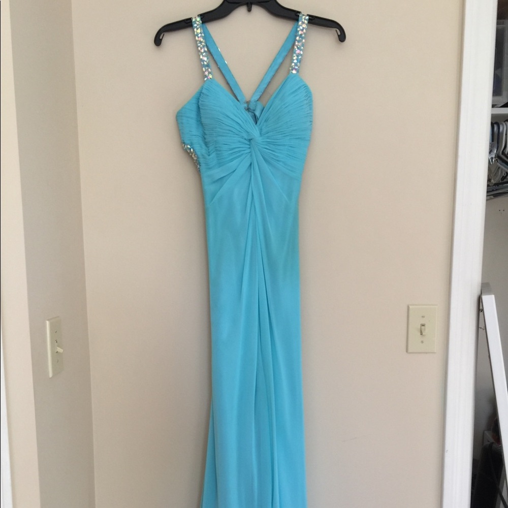 Prom Dress - Picture 2 of 5